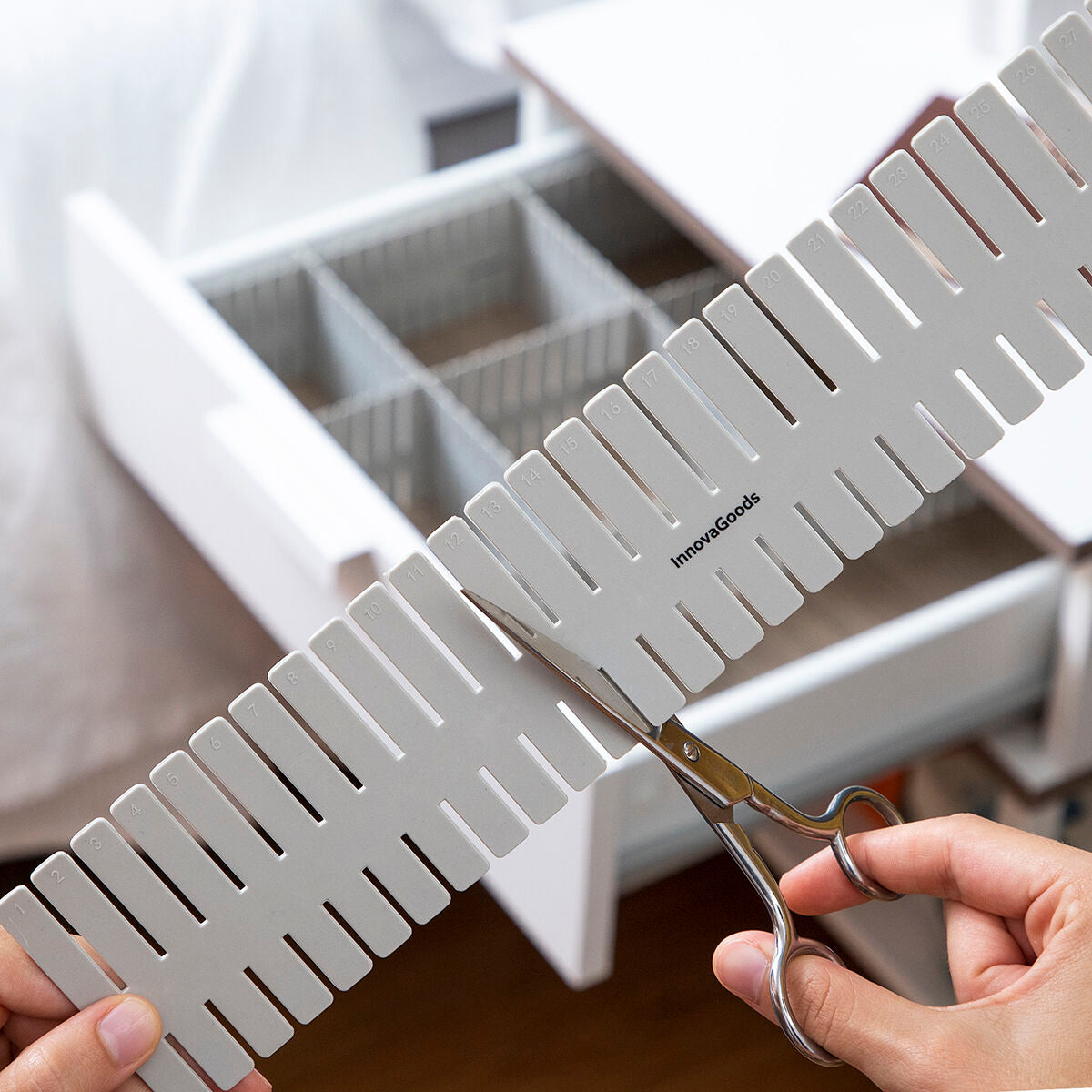 Justerbar skuffeorganisator Condor – 16 deler, InnovaGoods